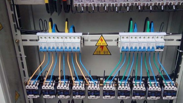 地下室風(fēng)機控制箱【千亞電氣】